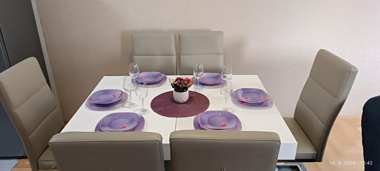 Apartman Lara Пирот Екстериор снимка