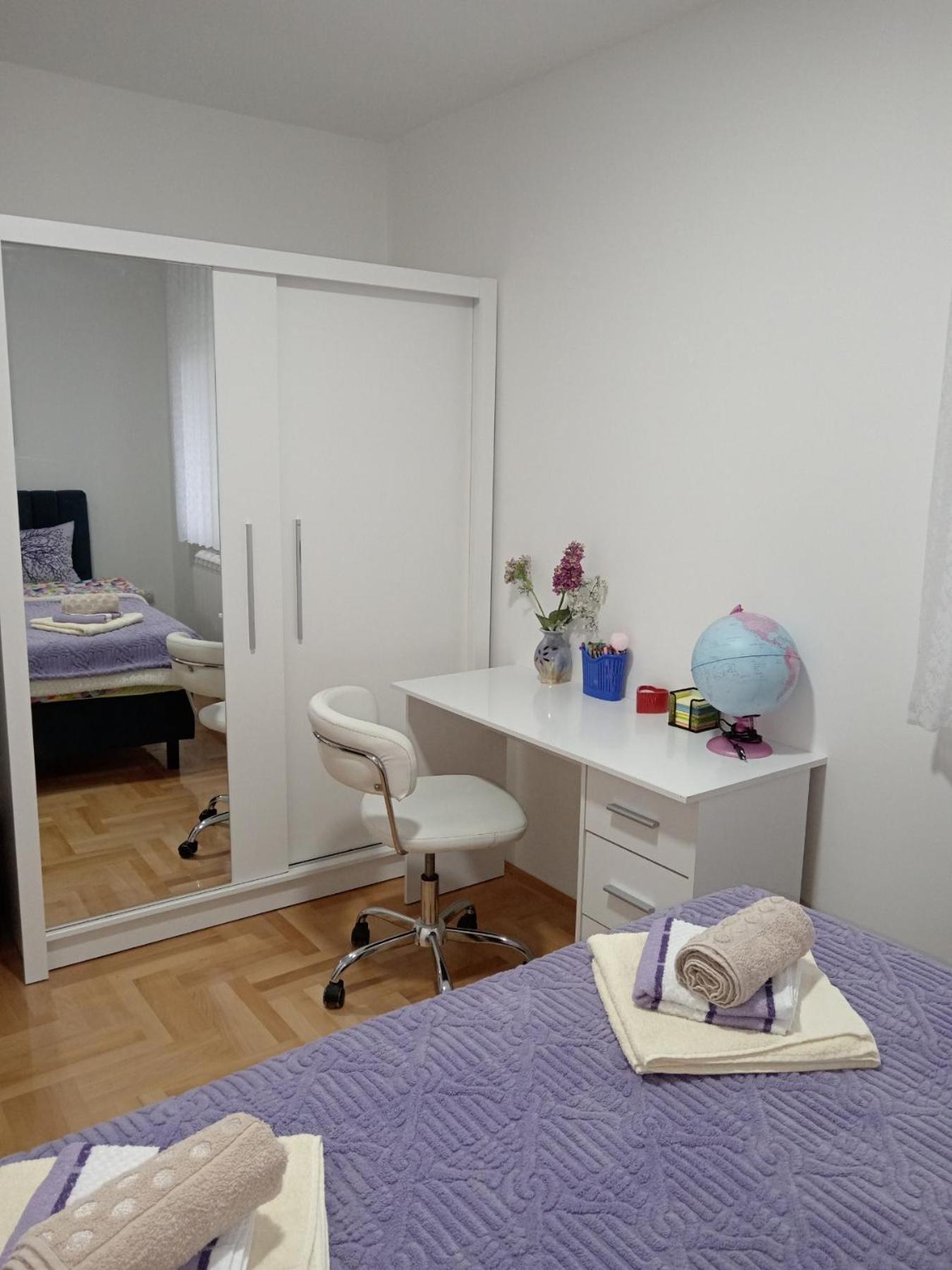 Apartman Lara Пирот Екстериор снимка